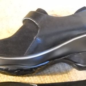 JAMBU Shoes - Women's Black JBU Mules Size 8.5 M JAMBU Shoes - Women's Black JBU Mules Size 8.5 M